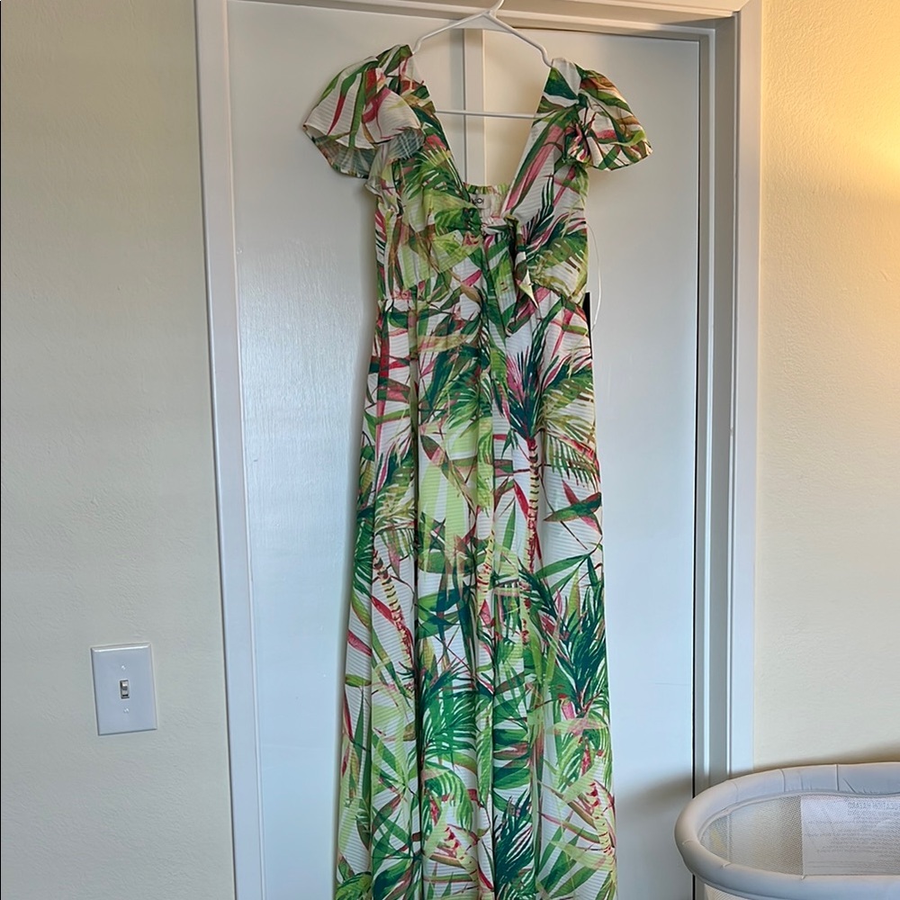 Summer Tropical Leaf Print Long Maxi Dress, size 2, Taylor brand, new with tags